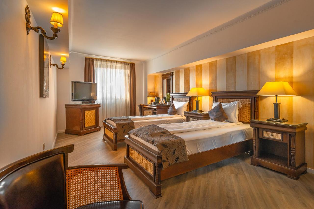 Hotel Korona Сигишоара Экстерьер фото