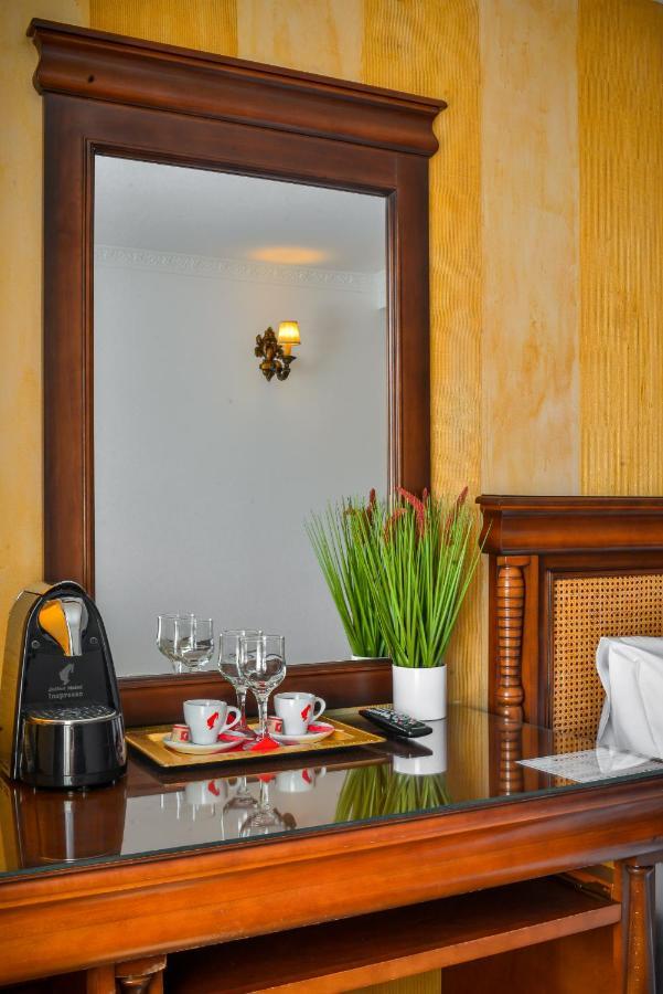 Hotel Korona Сигишоара Экстерьер фото