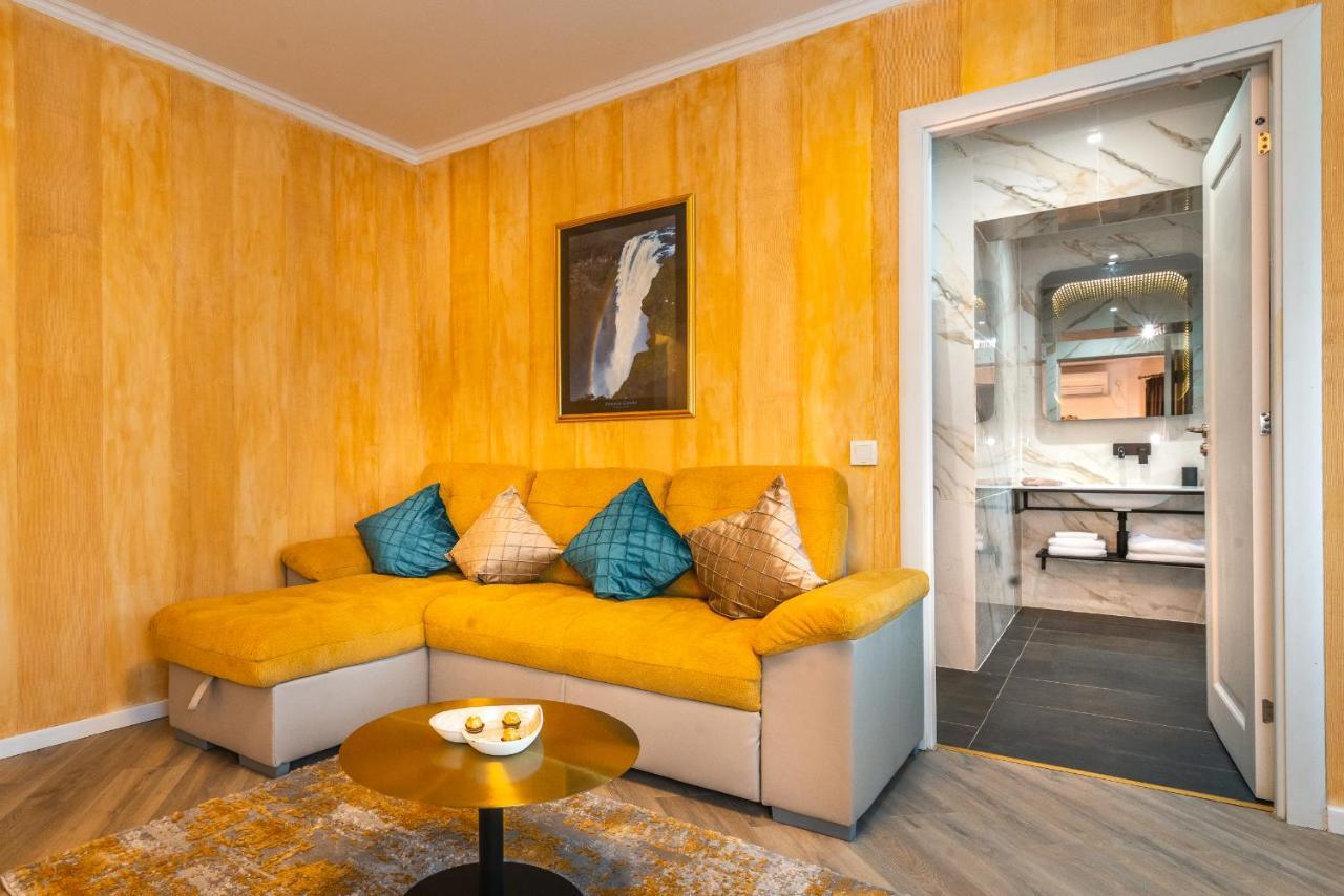 Hotel Korona Сигишоара Экстерьер фото