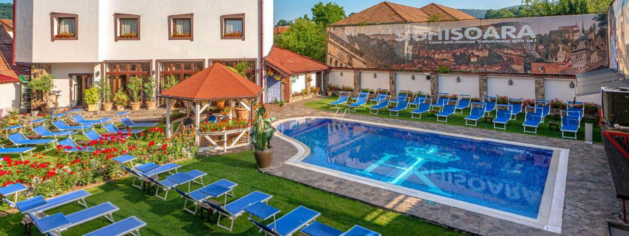 Hotel Korona Сигишоара Экстерьер фото