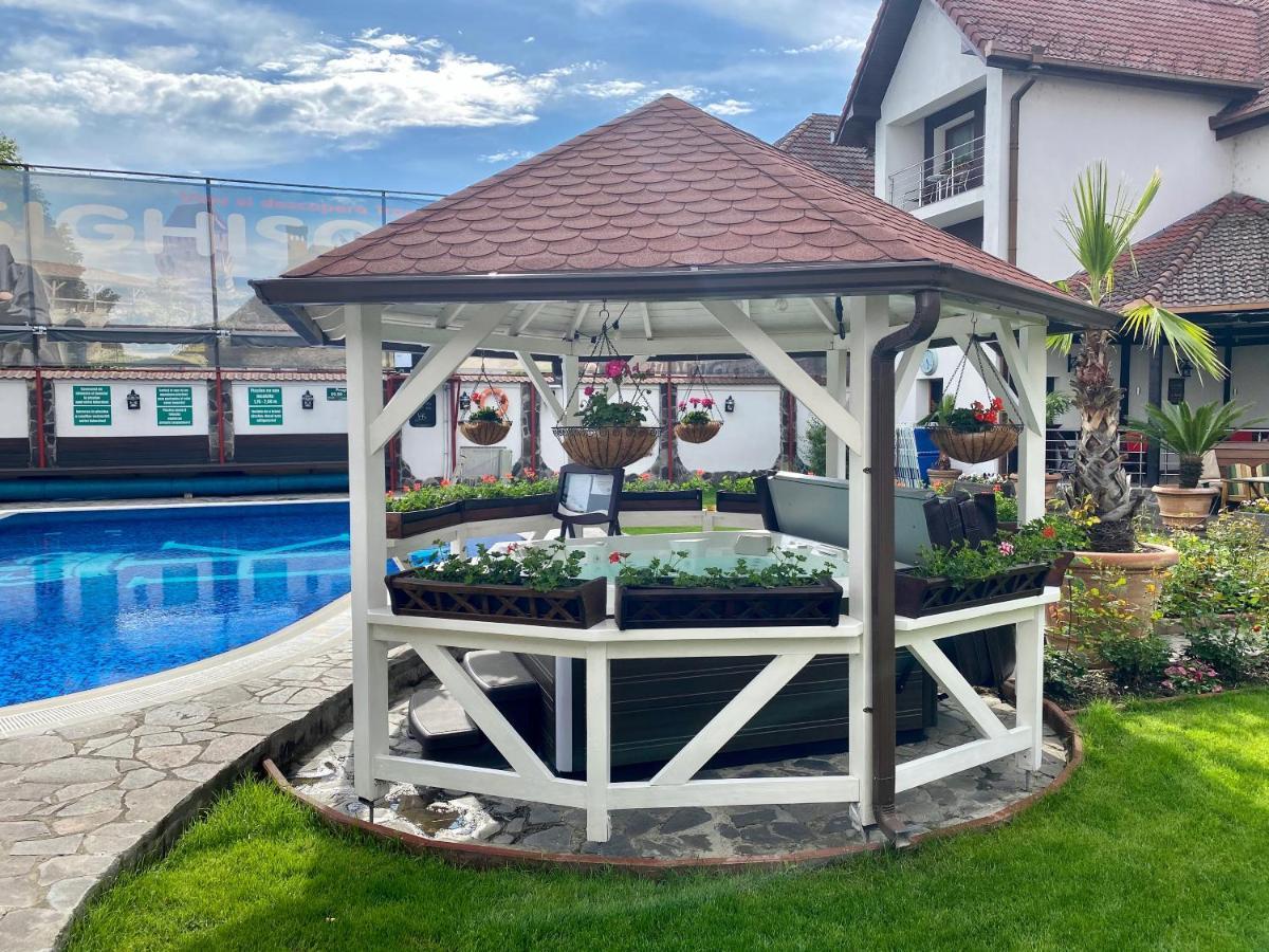 Hotel Korona Сигишоара Экстерьер фото